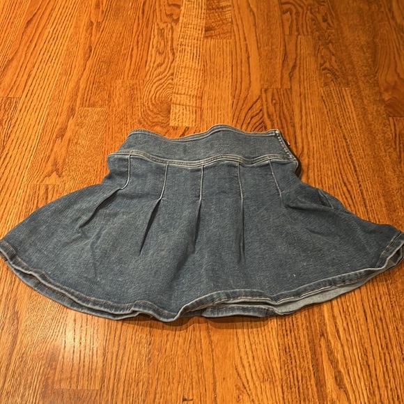 Katie J NYC Girl’s Denim Mini Skirt Size XL - Picture 2 of 5